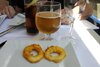cerveza-calamares-lo-mas-tipico-en-españa.jpg
