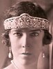 Diamond Scroll Tiara (1910) by Cartier for Queen Elisabeth 3.jpg