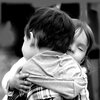 abrazo-niños-3.jpg