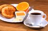 desayuno-europeo-taza-de-café-de-tostadas-de-atasco-de-mantequilla-y-de-naranja-54086648.jpg