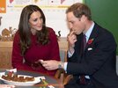 Will-and-Kate-eating.jpg