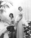 Jacqueline Kennedy and Lee Radziwill her younger sister 2.jpg