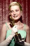 Grace-Kelly-Oscar-1955.jpg