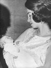 Vintage-photo-of-Sofía-with-her-baby.jpg