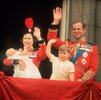 1477326782-british-royal-family-1964.jpg