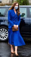 kate-middleton-wears-nearly-identical-blue-outfit-to-princess-diana-on-trip-see-side-by-side-p...jpg