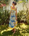 ines-domecq-posa-instagram-vestido-cuadros-vichy-detalles-florales-amarillos-firma-the-iq-coll...jpg