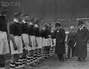 King George V of England shakes hands 1936.jpg