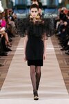 00023-Schiaparelli-Couture-Spring-22-credit-Gorunway.jpg