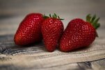strawberries-fruits-strawberry-healthy-royalty-free-thumbnail.jpg