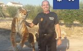 policia-tigre-juguete-kwfH--624x385@Las Provincias.jpg