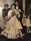 Queen Elizabeth and Princess Elizabeth 1949.jpg