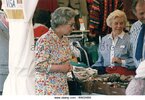 queen-elizabeth-ii-14th-may-1992-the-queen-shopping-at-one-of-the-bw2abn.jpg