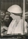 Princess Margaret goes to the Derby 1956.jpg