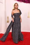 jennifer-lawrence-attends-the-96th-annual-academy-awards-on-news-photo-1710114271.jpg