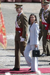 Reina Letizia jura bandera felipe VI ejercito de tierra.jpg