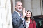 Rey Felipe Reina Letizia visira Cuenca 2024.jpg