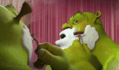 Shrek-Fiona-Afeitandose-74298.gif