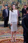 madrid-spain-12th-may-2017-queen-letizia-of-spain-during-an-audience-J4E560.jpg