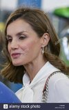 madrid-spain-27th-sep-2017-spanish-queen-letizia-during-the-opening-KATH8M.jpg