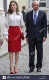 madrid-spain-29th-may-2017-spanish-queen-letizia-ortiz-and-bbva-president-J8MXBG.jpg