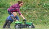 prince george duchess kate play tractors.jpg