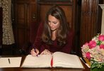 Kate+Middleton+Duke+Duchess+Cambridge+Meet+lDMNzH81bCIl.jpg