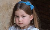 princess-charlotte-hair-bow-prince-louis-christening-t.jpg