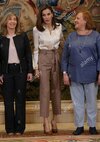 spanish-queen-letizia-during-a-hearing-with-the-representation-of-M0MER7.jpg