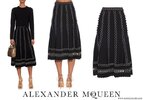 Crown-Princess-Mary-wore-Alexander-McQueen-Contrast-trimmed-A-line-Skirt.jpg