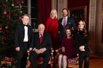 estas-son-las-felicitaciones-navidenas-de-los-royals-en-2017.jpg