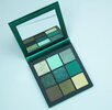 Huda-Beauty-Emerald-Obsessions-Eyeshadow-Palette-2.jpg