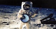 1824_astronauta-banjo.jpg