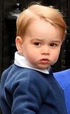 prince-george-visits-his-baby-sister-for-the-first-time-09.jpg